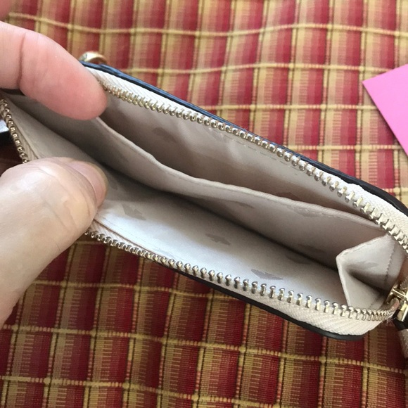 NWT Kate Spade Gold Card case lanyard - Picture 6 of 6